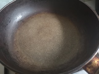 6、酸奶小松饼,平底锅加热，不需要放油。