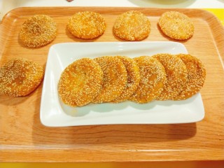 24、脆皮南瓜饼,外酥里糯非常好吃。