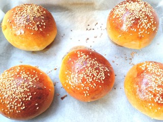 17、汉堡胚,取出放凉