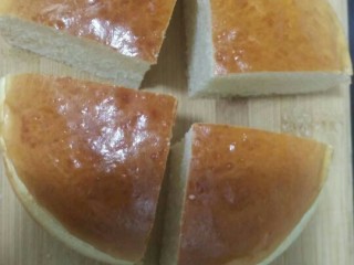 17、奶油奶酪面包,面包一切为四