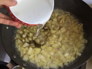 7、苹果派,我这步骤勾芡有点早了 特此告知