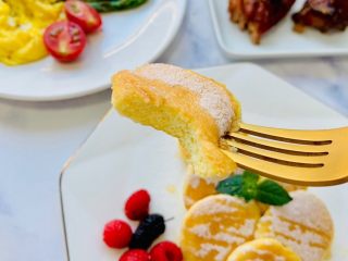 14、蜂蜜松饼????,糕体非常绵密，蜂蜜的清甜口中回味无穷????