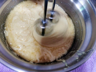 9、素食杯子蛋糕,上打蛋器，省力