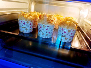 21、素食杯子蛋糕,大约烤40分钟左右即可