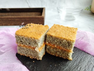 12、黑米海绵蛋糕,黑米海绵蛋糕制作完成。