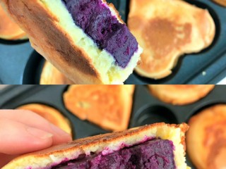 5、改良版紫薯芝士车轮饼,就完成啦紫薯芝士车轮饼