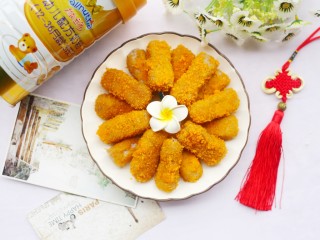 12、喜庆又好吃的黄金芋头酥,金黄的芋头酥就做好啦。