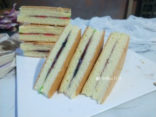 28、母亲节—康乃馨彩绘蛋糕,成品图。很好吃噢。