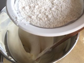 9、手指饼干装饰饼干辅食饼干,筛入面粉