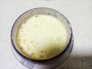 5、山药鸡蛋糕,打成糊状