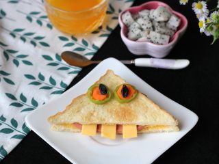 14、百变大眼怪三明治,萌萌的,会吐舌头的大眼怪