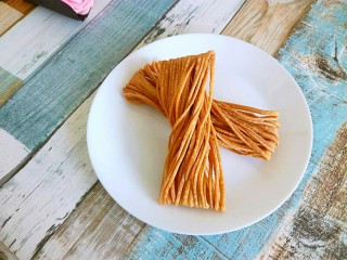 16、馓子,是不是很有食欲呢,很脆很脆的哟????