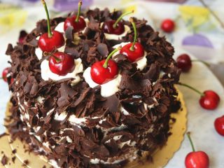 29、黑森林蛋糕,好吃的黑森林，浓浓的巧克力味道。