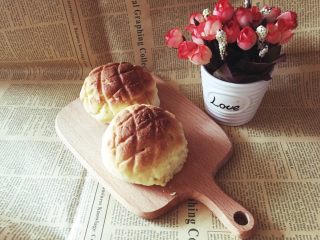 14、手揉菠萝包～家庭烘焙基础课之面包课程,180度预热，烤15分钟，这个配方烤出来的菠萝纹路特别好