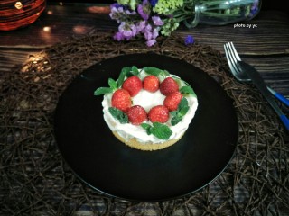 13、草莓奶油蛋糕,成品