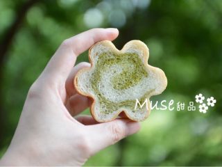 22、抹茶双色梅花吐司（波兰种）,整体组织还可以，还好二发没有太过