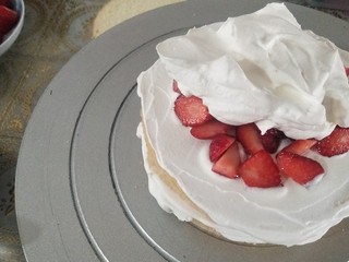 7、鲜花皇冠蛋糕,重复此步骤