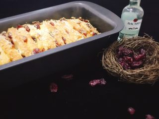 17、蔓越莓椰蓉千层吐司,出炉后直接脱模晾凉