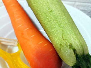 1、西胡芦蛋糕,西胡芦与红萝卜