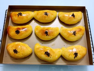 18、牛角面包,晾至手温密封保存