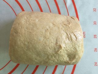 16、全麦吐司,卷起。