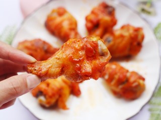 16、骨头都啃光的奥尔良鸡翅根,好吃到停不下来。