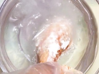 5、炸鸡腿,再沾清水