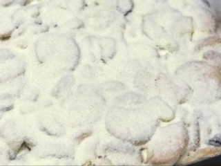 10、雪花酥,表面撒上奶粉～