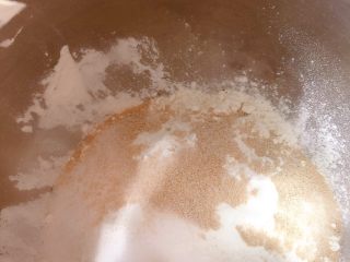 4、盐面包,加酵母