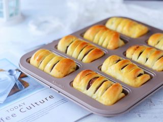 16、面包豆沙卷,成品图