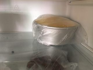 22、千层芒果蛋糕,冷藏2个以上。