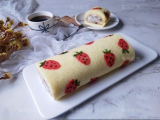 19、草莓彩绘蛋糕卷,草莓彩绘蛋糕卷就做好了。