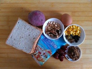 1、午后甜蜜茶点之芝士紫薯坚果吐司卷（烤箱版）,主材料备齐