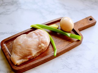1、炸鸡柳,准备食材
