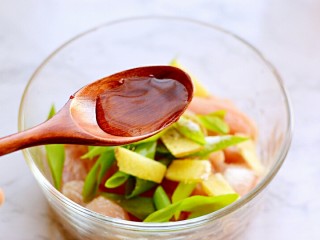 7、炸鸡柳,加料酒