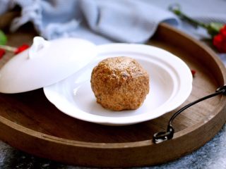 15、做年货 家宴特色秘制龙眼丸子（31个步骤图文详细解释）,做龙眼丸子最后一步是浇汁。