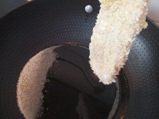 15、咖喱鸡排饭,油锅小火炸到两面金黄