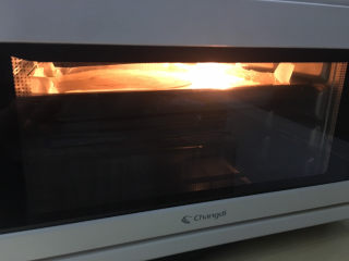 13、波点奶油蛋糕卷,160度20分钟左右。