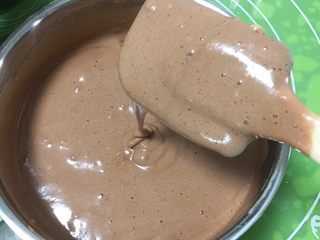 31、面包蛋糕混合包,翻拌均匀。