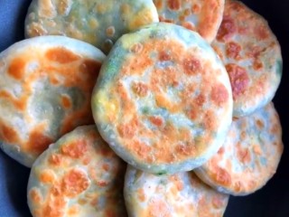 16、韭菜鸡蛋饼,美食做好