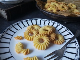 16、百香果花朵曲奇,成品图二