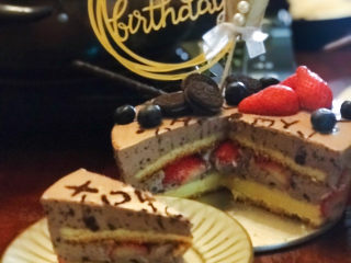 28、浅湘食光&可可草莓慕斯蛋糕,上桌.......