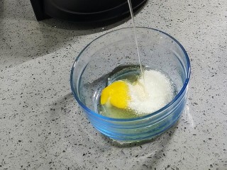 3、香兰华夫饼,蜂蜜