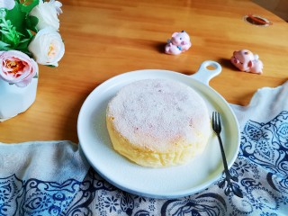 19、半熟芝士蛋糕,筛啦一层奶粉，更增加一层奶香味，味道更赞????