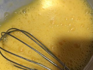 7、百香果凝酱,鸡蛋打散，《全蛋》