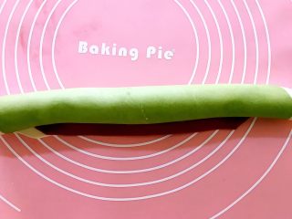 18、吃掉一朵花～柳绿桃红三色花样馒头,由下至上卷起来