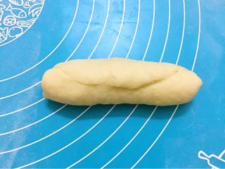 11、热狗面包,收口捏紧