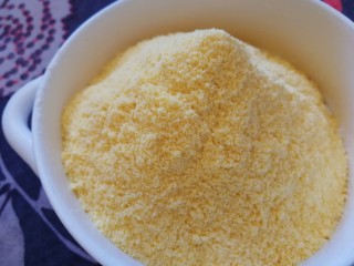 2、炉果,加细的玉米面。