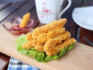 16、香炸鸡柳,成品:蘸番茄酱吃真的是极好的,口感非常好