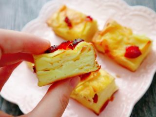 19、奶香浓郁的苹果千层派,少糖更适合小宝宝吃，很好的一款甜点，满满的果肉夹杂着浓浓的奶香